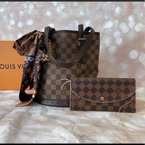 ‼️SOLD‼️Authentic Louis Vuitton bucket bag with long wallet in Browns Damier